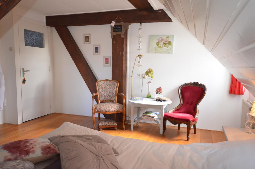 Bed and Breakfast Bloemenhoeve Birdaard Exterior foto