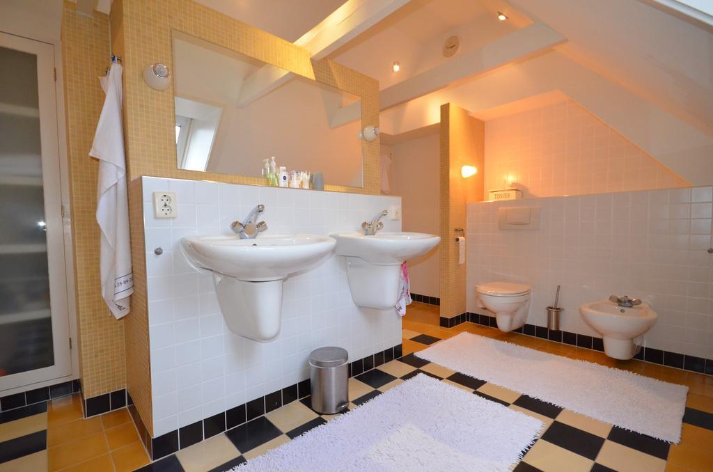 Bed and Breakfast Bloemenhoeve Birdaard Exterior foto